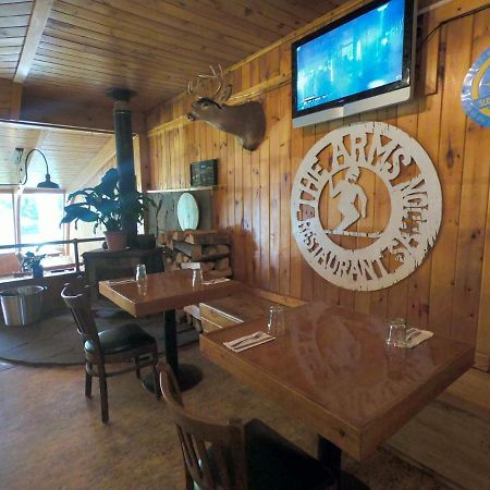 Pine Hill Arms Hotel المظهر الخارجي الصورة
