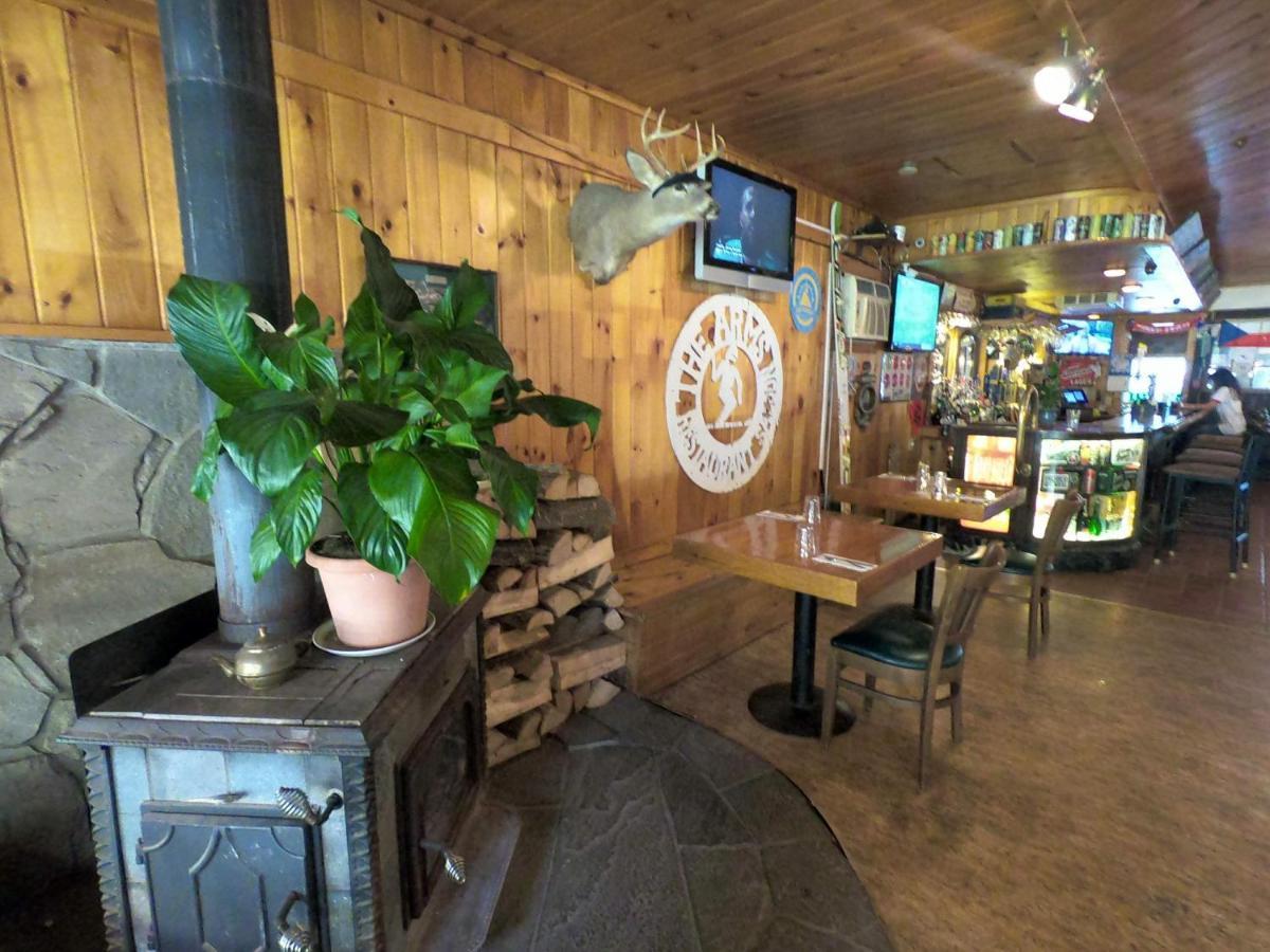 Pine Hill Arms Hotel المظهر الخارجي الصورة