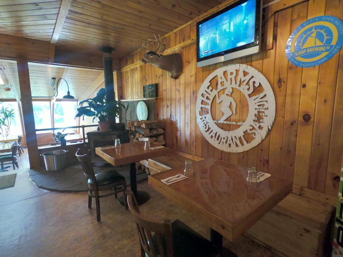 Pine Hill Arms Hotel المظهر الخارجي الصورة